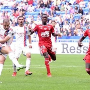  法甲半程盘点：巴黎领跑优势缩水，三匹升班马占据前十席位  