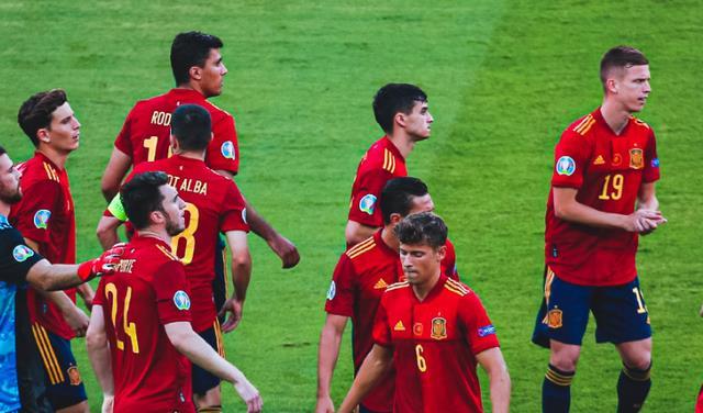  AC米兰门将神扑救主零封劲旅曼城式